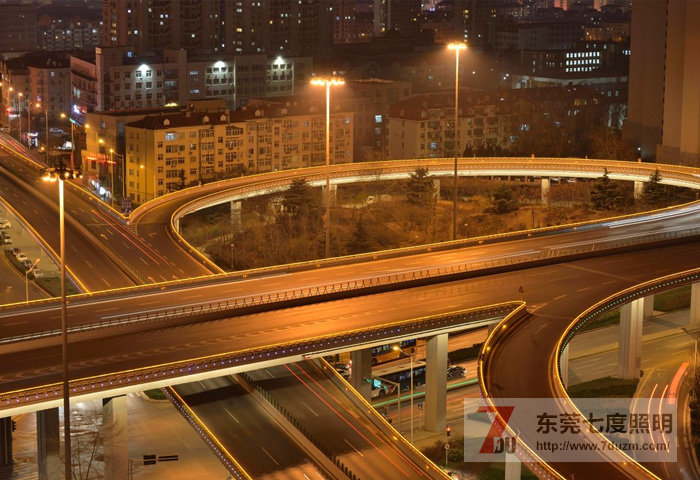 城市高架立交橋照明-高桿路燈照明方式