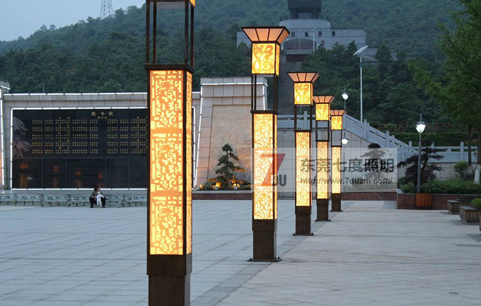 廣場(chǎng)園林景觀燈柱材質(zhì)分類(lèi)說(shuō)明