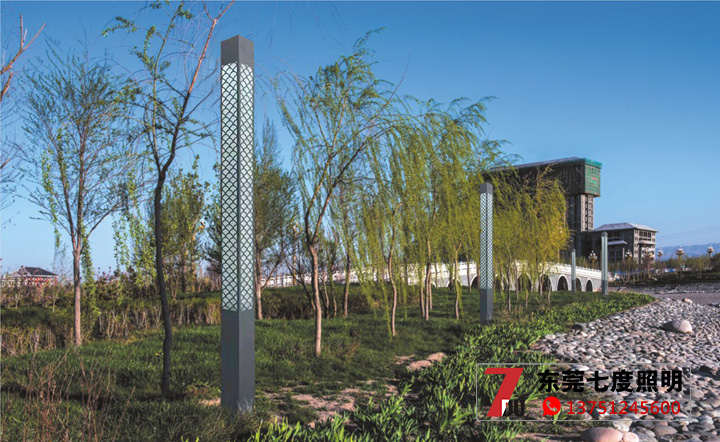 (QDJGDZ-015)公園景區(qū)3米-5米LED方形景觀燈柱安裝效果實拍圖片