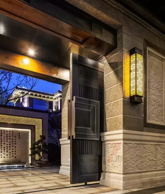 現(xiàn)代簡約新中式戶外壁燈 中式大門壁燈安裝實景效果